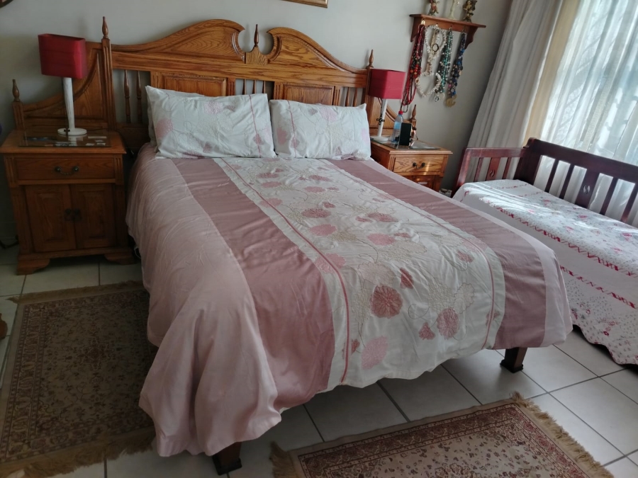 2 Bedroom Property for Sale in Waterval East North West